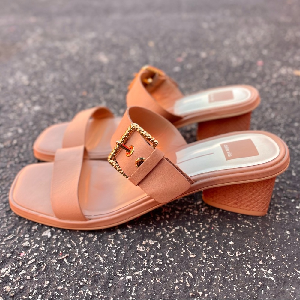 Dolce Vita riva buckled sandals size 8.5